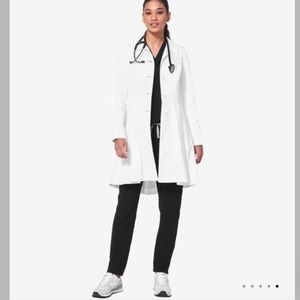 NWT Figs The Statement Lab Coat, Small